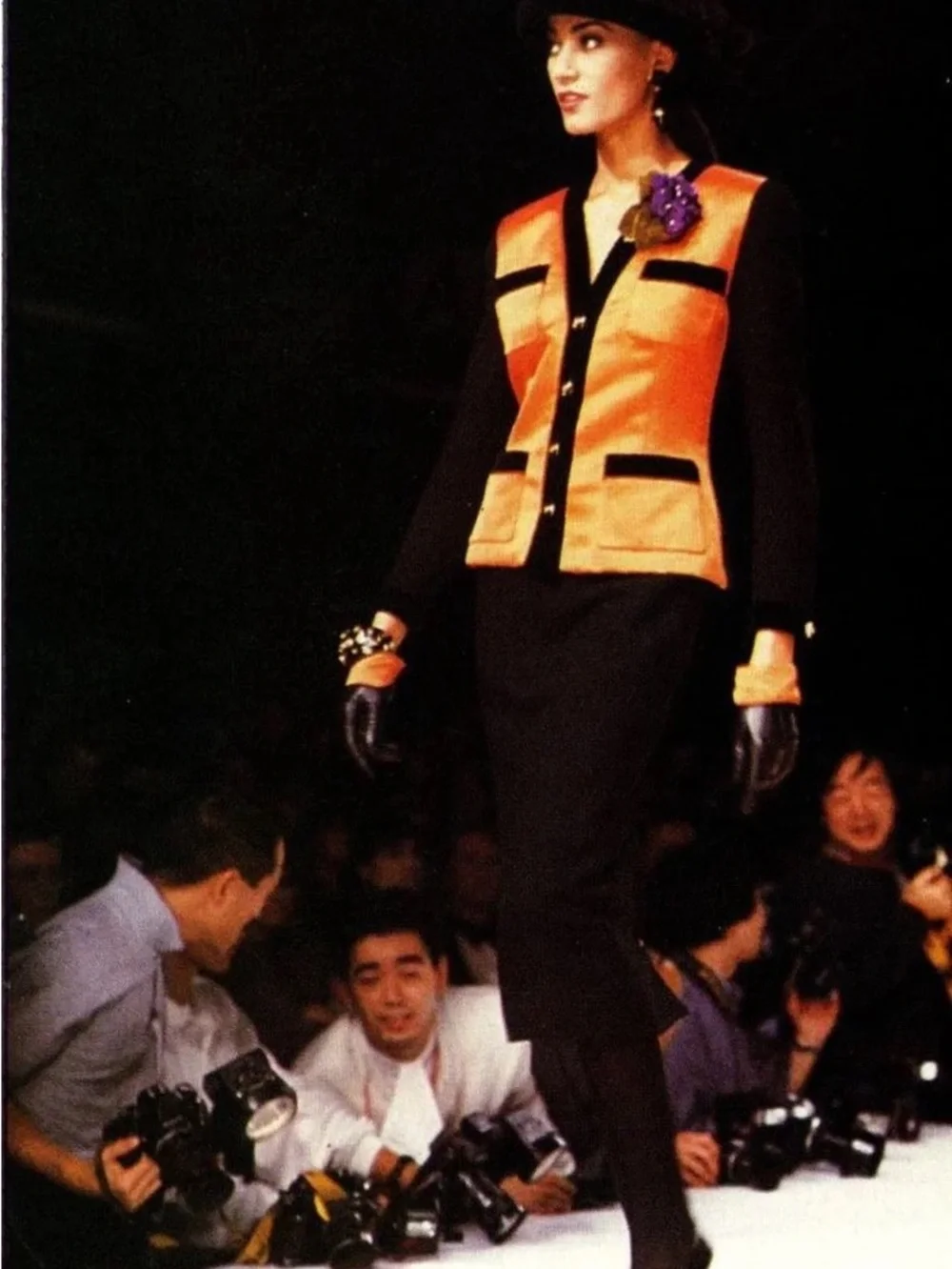 CHANEL 1988 orange